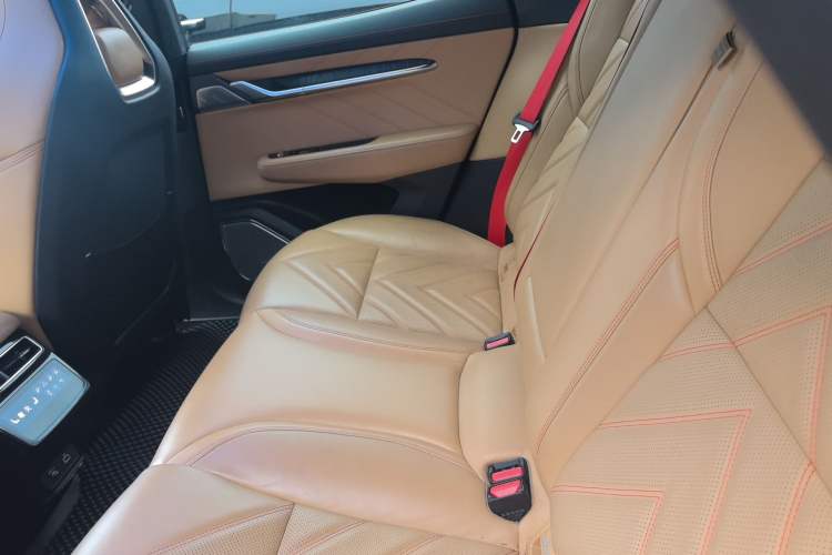 Used Zeekr 001 2021 Ultra-Long Range Dual-Motor YOU Version Left Rear Seat