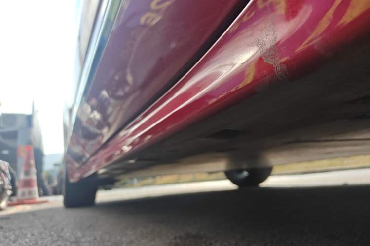 Used Zeekr 001 2021 Long-Range Dual-Motor WE Edition Right Side Sill
