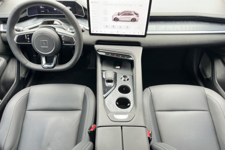 Used Zeekr 001 2021 Long-Range Dual-Motor WE Edition Interior 6