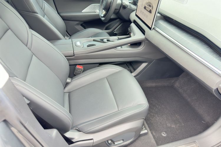 Used Zeekr 001 2021 Long-Range Dual-Motor WE Edition Interior 8