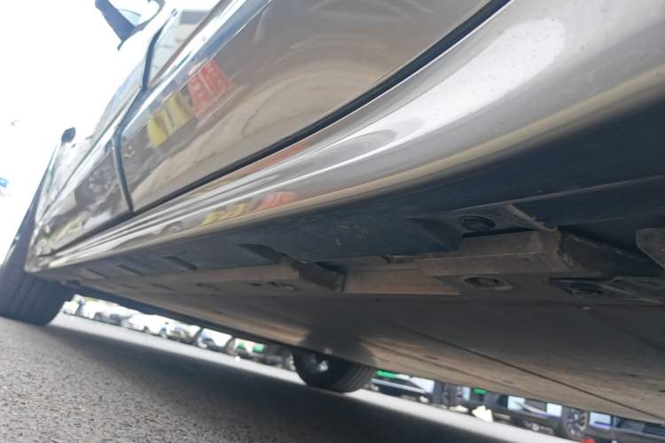 Used Zeekr 001 2021 Ultra-Long Range Single-Motor WE Edition Left Side Sill