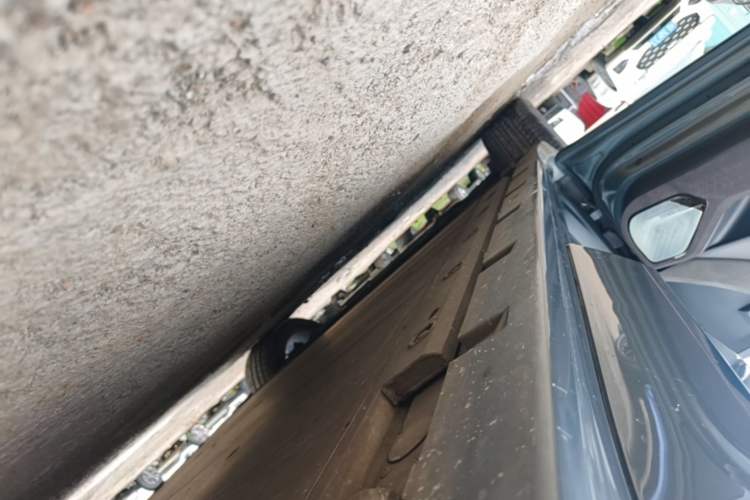 Used Zeekr 001 2021 Ultra-Long Range Single-Motor WE Edition Left Side Sill