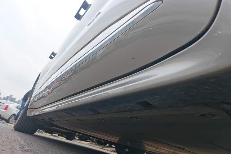 Used Zeekr 001 2021 Ultra-Long Range Single-Motor WE Edition Right Side Sill