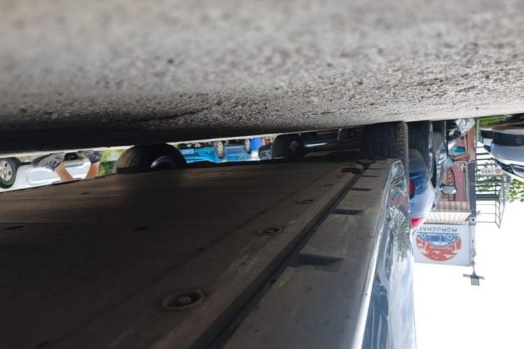 Used Zeekr 001 2021 Ultra-Long Range Single-Motor WE Edition Right Side Sill