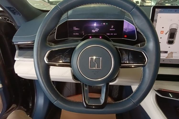 Used Zeekr 001 2021 Ultra-Long Range Dual-Motor YOU Version Steering Wheel