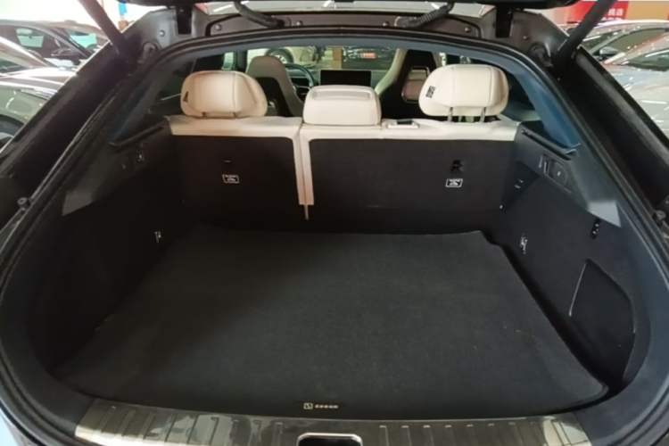 Used Zeekr 001 2021 Ultra-Long Range Dual-Motor YOU Version Trunk