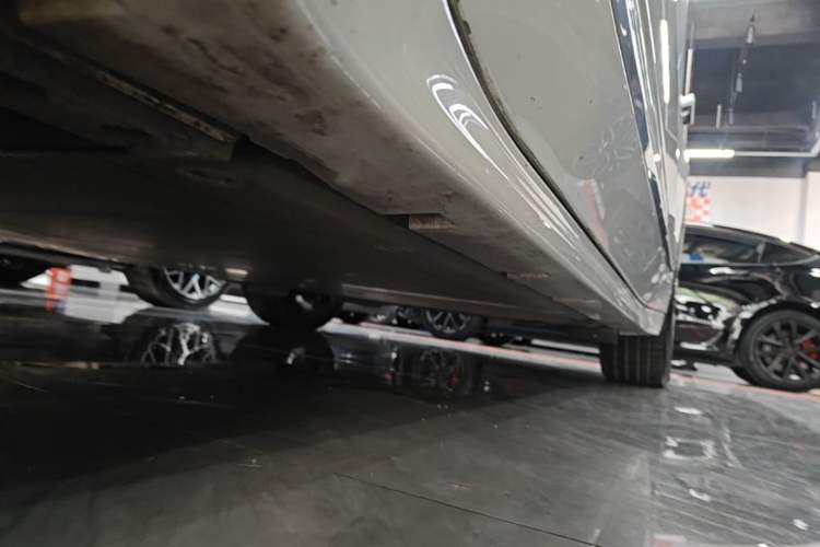 Used Zeekr 001 2021 Ultra-Long Range Single-Motor WE Edition Chassis Front Left