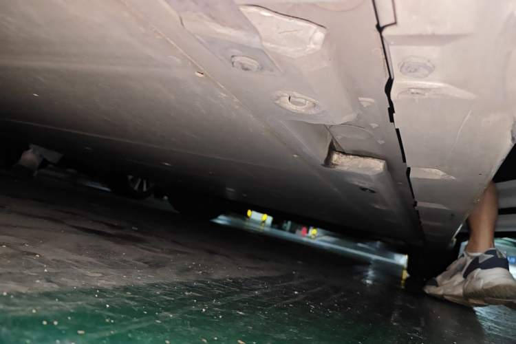 Used Zeekr 001 2021 Ultra-Long Range Single-Motor WE Edition Chassis Rear Right