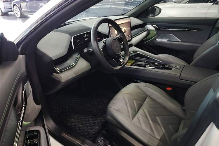 Used Zeekr 001 2021 Long-Range Dual-Motor WE Edition Driver Seat