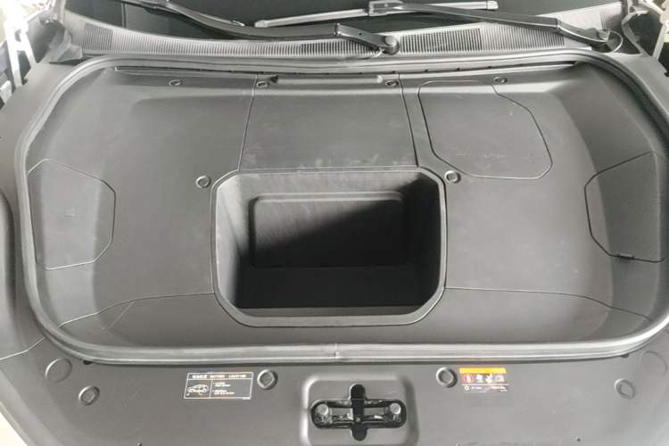 Used Zeekr 001 2021 Ultra-Long Range Single-Motor WE Edition Engine Bay