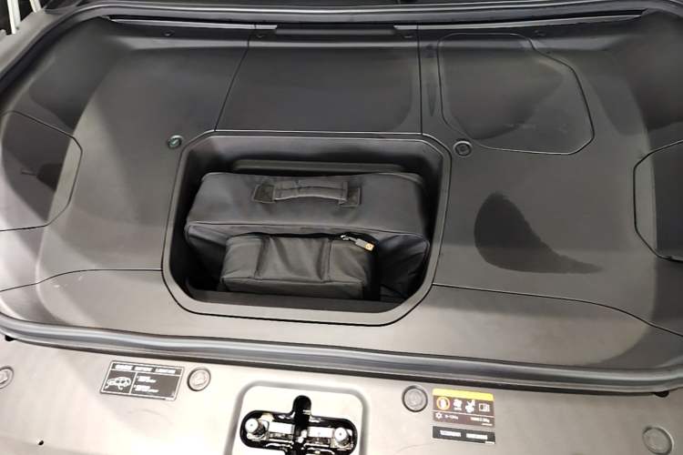 Used Zeekr 001 2021 Long-Range Dual-Motor WE Edition Engine Bay