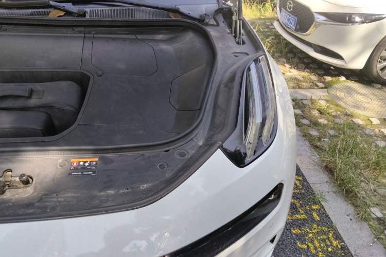 Used Zeekr 001 2021 Long-Range Dual-Motor WE Edition Engine Bay Left