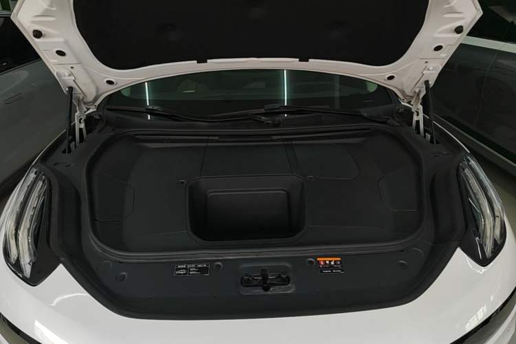 Used Zeekr 001 2021 Long-Range Dual-Motor WE Edition Engine Bay