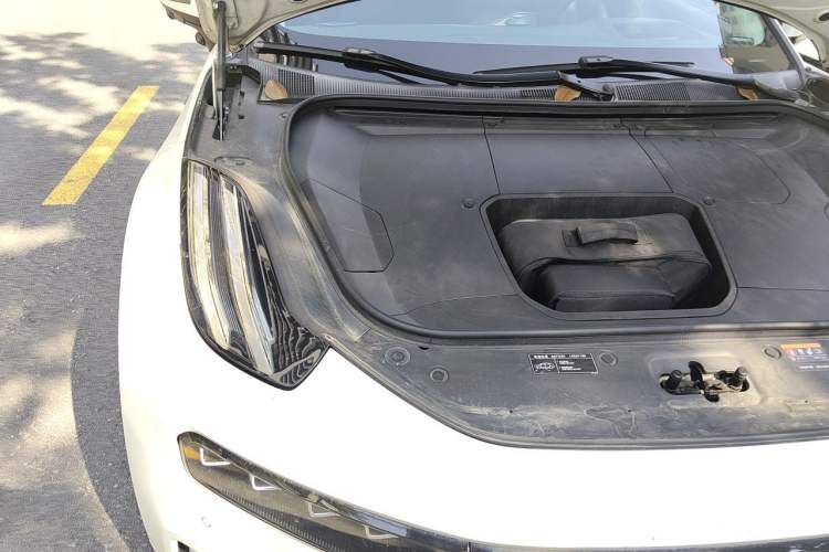 Used Zeekr 001 2021 Long-Range Dual-Motor WE Edition Engine Bay Right