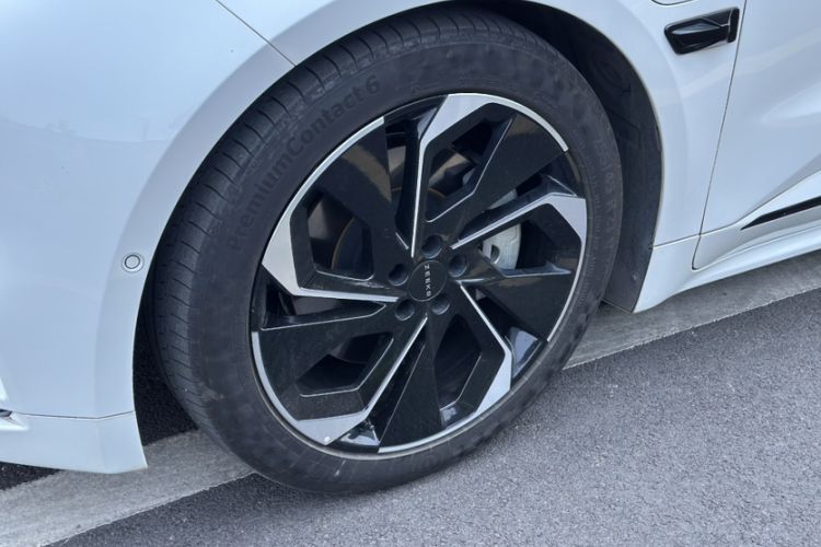 Used Zeekr 001 2021 Long-Range Dual-Motor WE Edition Exterior 4