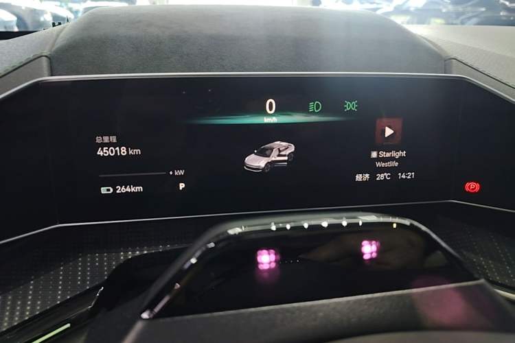 Used Zeekr 001 2021 Long-Range Dual-Motor WE Edition Instrument Cluster