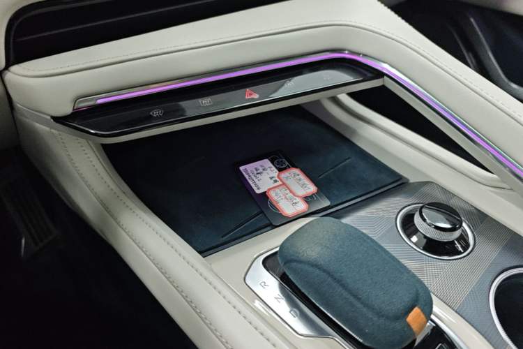 Used Zeekr 001 2021 Ultra-Long Range Single-Motor WE Edition Interior 1