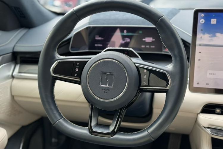 Used Zeekr 001 2021 Ultra-Long Range Single-Motor WE Edition Interior 3