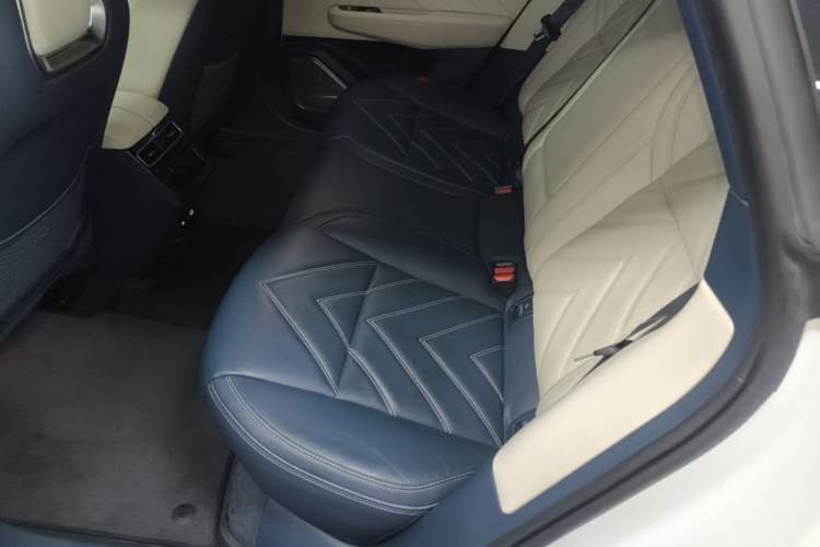 Used Zeekr 001 2021 Ultra-Long Range Single-Motor WE Edition Left Rear Seat
