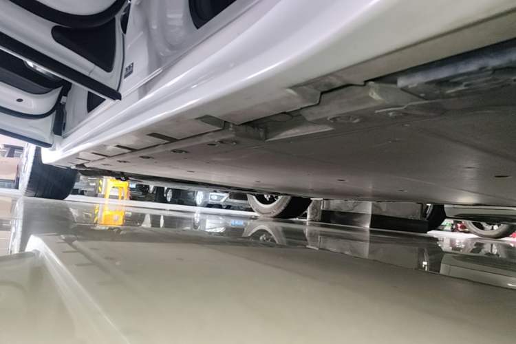 Used Zeekr 001 2021 Ultra-Long Range Single-Motor WE Edition Left Side Sill