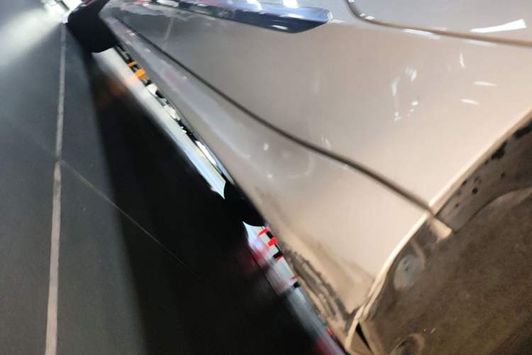 Used Zeekr 001 2021 Ultra-Long Range Single-Motor WE Edition Left Side Sill