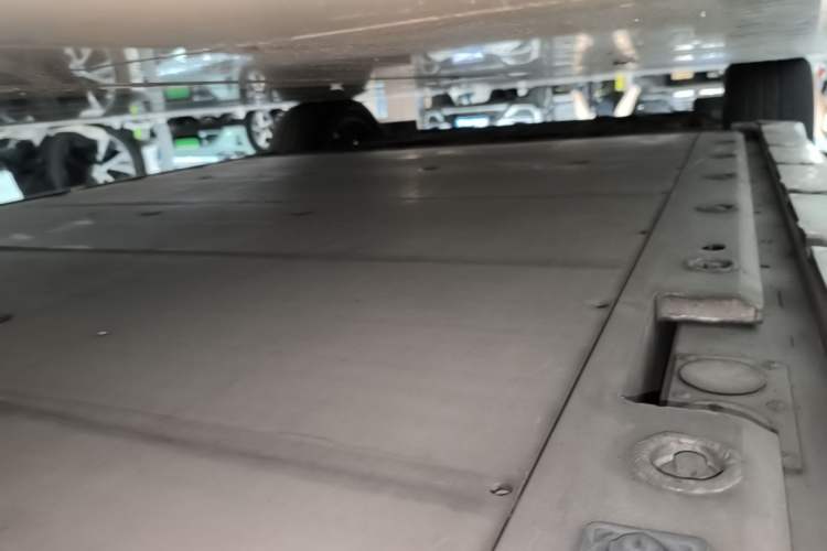 Used Zeekr 001 2021 Ultra-Long Range Dual-Motor YOU Version Left Side Sill