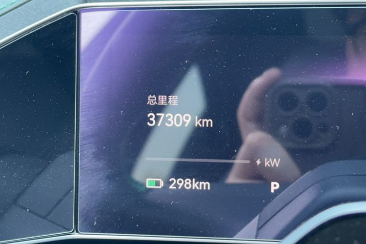 Used Zeekr 001 2021 Long-Range Dual-Motor WE Edition Odometer Close Up