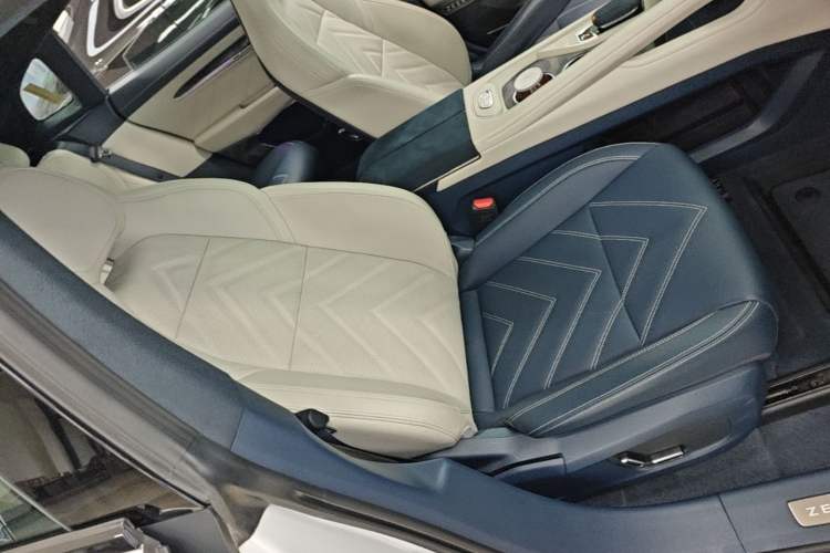 Used Zeekr 001 2021 Ultra-Long Range Single-Motor WE Edition Right Front Seat