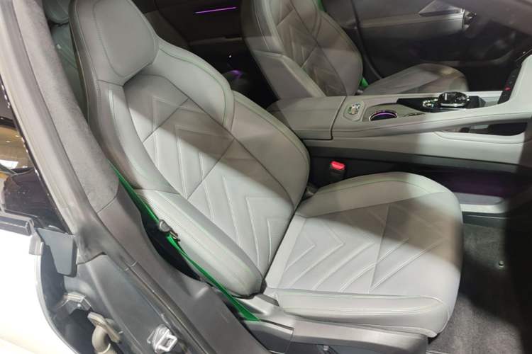 Used Zeekr 001 2021 Ultra-Long Range Single-Motor WE Edition Right Front Seat