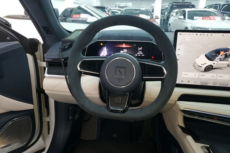 Used Zeekr 001 2021 Ultra-Long Range Dual-Motor YOU Version Steering Wheel