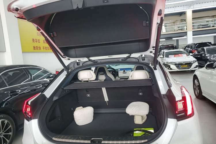 Used Zeekr 001 2021 Ultra-Long Range Dual-Motor YOU Version Trunk
