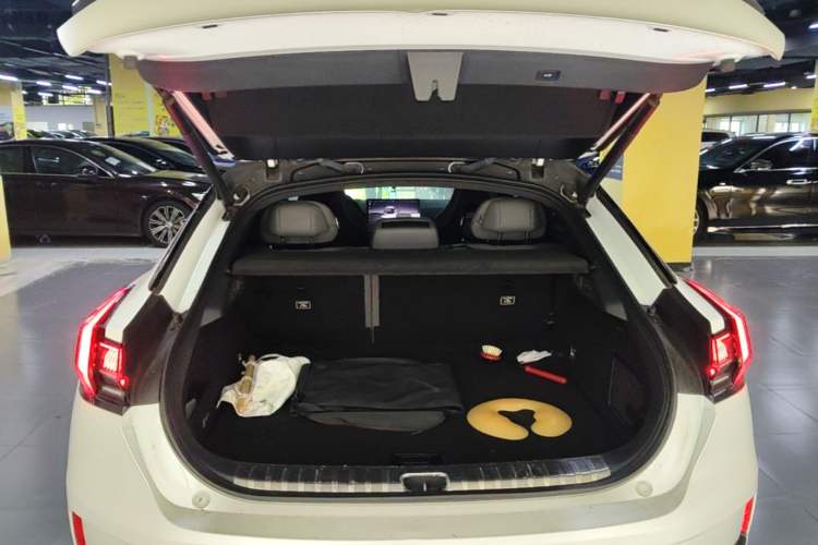 Used Zeekr 001 2021 Long-Range Dual-Motor WE Edition Trunk
