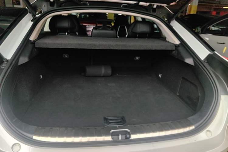 Used Zeekr 001 2021 Long-Range Dual-Motor WE Edition Trunk