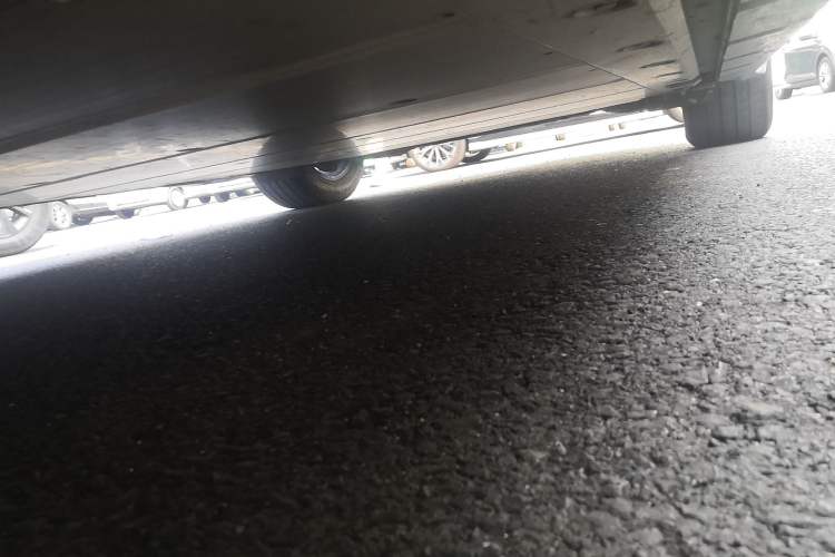 Used Zeekr 001 2022 Long-Range Dual-Motor WE Edition Chassis Front Left
