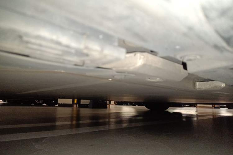 Used Zeekr 001 2022 Ultra-Long Range Dual-Motor YOU Version Chassis Front Right