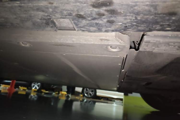 Used Zeekr 001 2022 Long-Range Dual-Motor WE Edition Chassis Front Right
