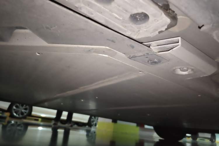 Used Zeekr 001 2022 Long-Range Dual-Motor WE Edition Chassis Rear Right