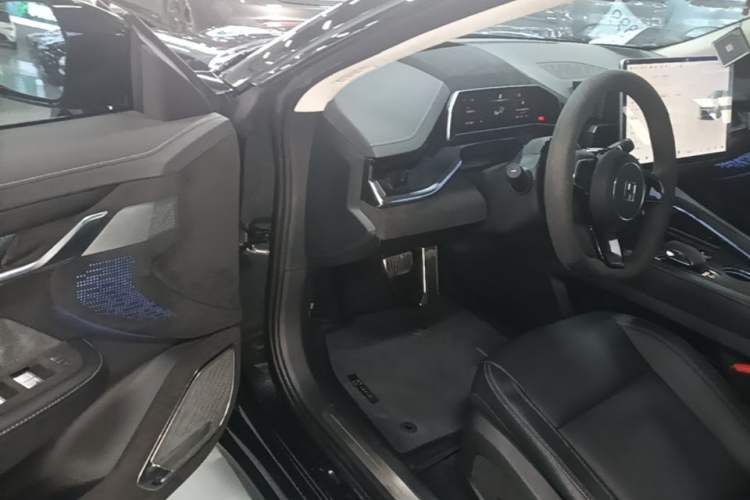 Used Zeekr 001 2022 Long-Range Dual-Motor WE Edition Driver Seat