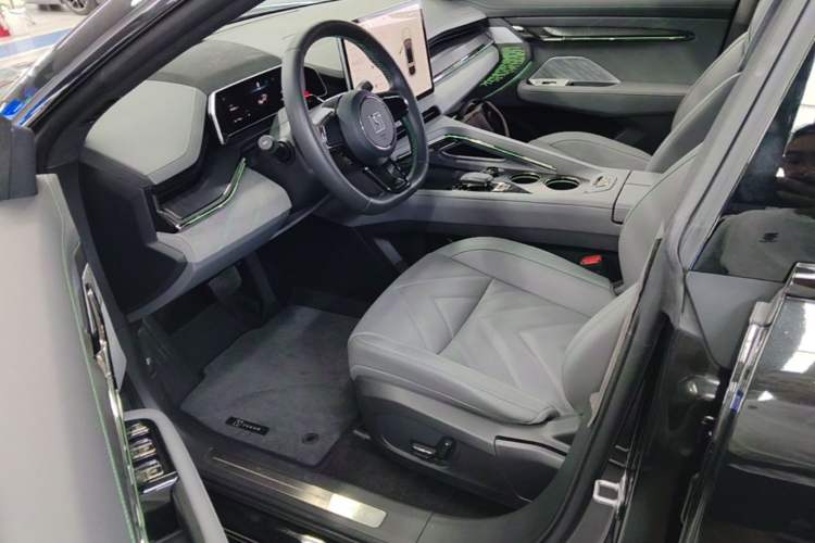 Used Zeekr 001 2022 Long-Range Dual-Motor WE Edition Driver Seat