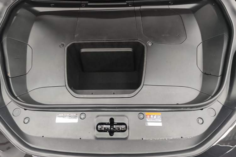 Used Zeekr 001 2022 Ultra-Long Range Dual-Motor YOU Version Engine Bay