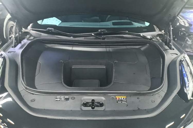 Used Zeekr 001 2022 Long-Range Dual-Motor WE Edition Engine Bay