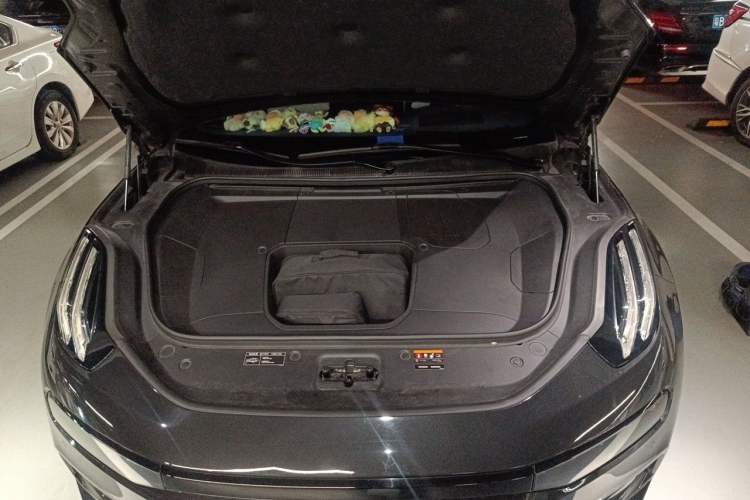 Used Zeekr 001 2022 Ultra-Long Range Dual-Motor YOU Version Engine Bay