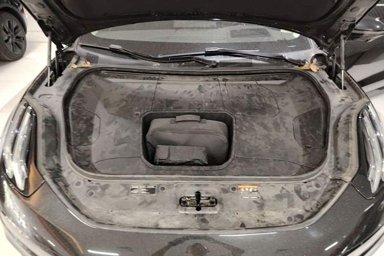 Used Zeekr 001 2022 Long-Range Dual-Motor WE Edition Engine Bay