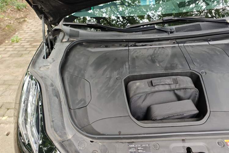 Used Zeekr 001 2022 Long-Range Dual-Motor WE Edition Engine Bay Right