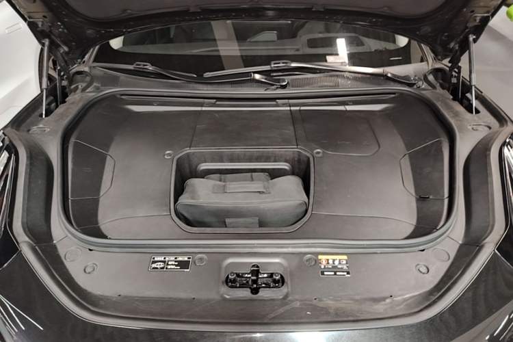 Used Zeekr 001 2022 Long-Range Dual-Motor WE Edition Engine Bay