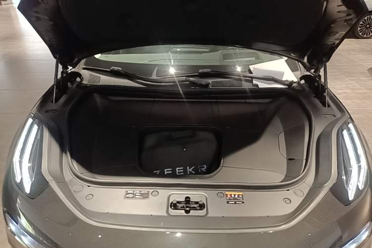 Used Zeekr 001 2022 Long-Range Dual-Motor WE Edition Engine Bay