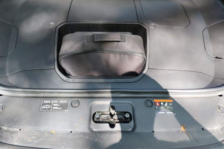 Used Zeekr 001 2022 Long-Range Dual-Motor WE Edition Engine Bay