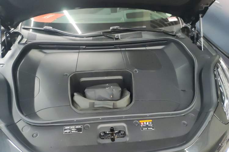 Used Zeekr 001 2022 Long-Range Dual-Motor WE Edition Engine Bay