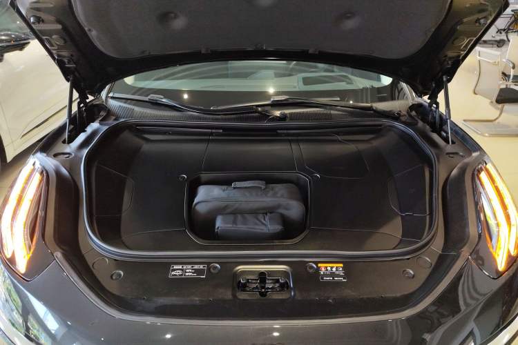 Used Zeekr 001 2022 Long-Range Dual-Motor WE Edition Engine Bay