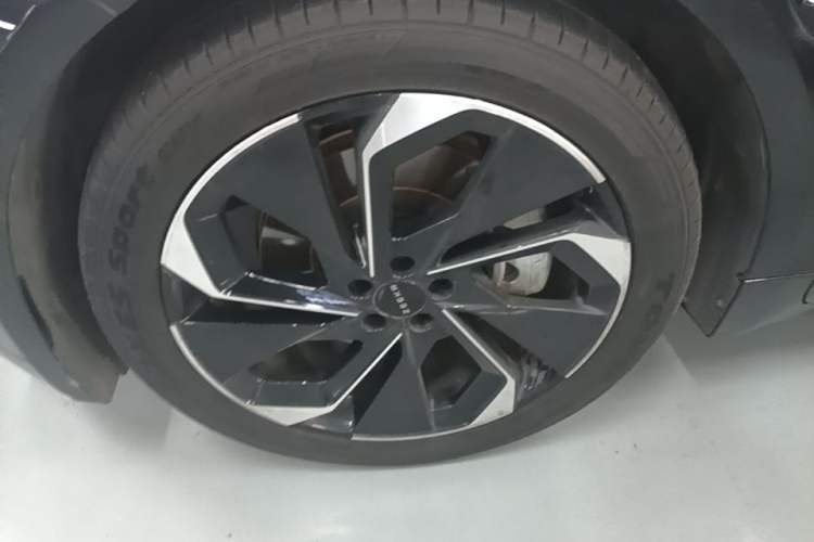 Used Zeekr 001 2022 Long-Range Dual-Motor WE Edition Exterior 4